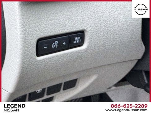 Certified 2021 Nissan Rogue Sport SL image 17