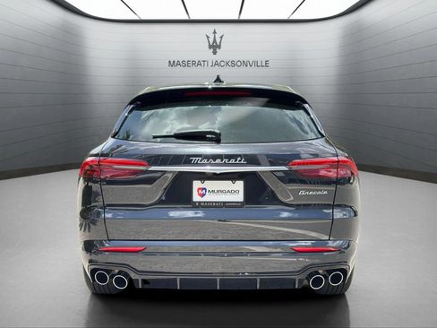 New 2025 Maserati Grecale GT image 9