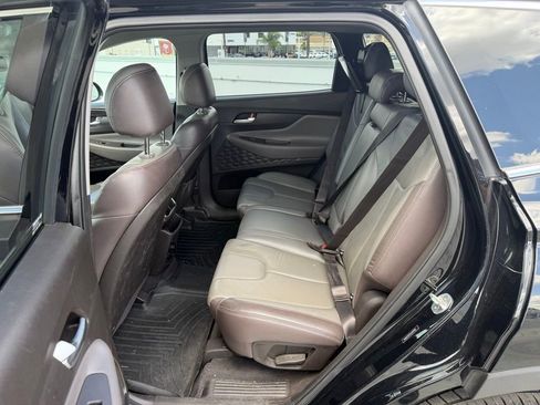 Used 2020 Hyundai Santa Fe SE FWD image 4