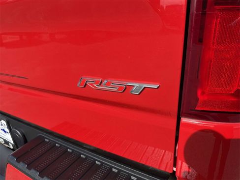 Used 2020 Chevrolet Silverado 1500 RST w/ Texas Edition image 5