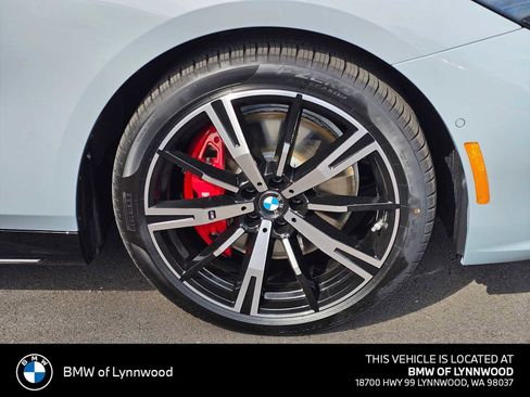 New 2026 BMW 540i xDrive w/ Executive Package AWD/4WD image 9