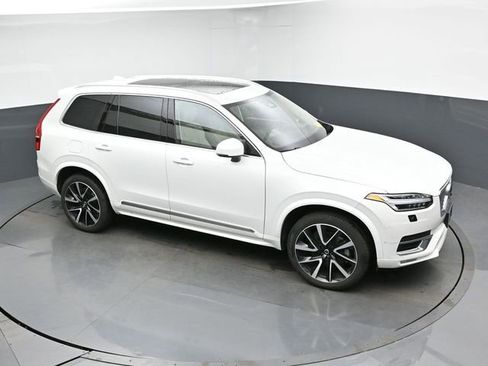 Used 2024 Volvo XC90 B6 Ultimate w/ Lounge Package AWD/4WD image 18