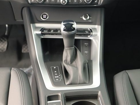 New 2025 Audi Q3 2.0T Premium image 21