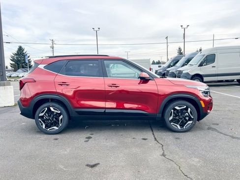 New 2026 Kia Seltos SX w/ SX Sunroof Package image 7