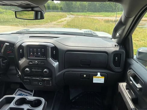 Used 2026 Chevrolet Silverado 3500 W/T w/ WT Convenience Package AWD/4WD image 32