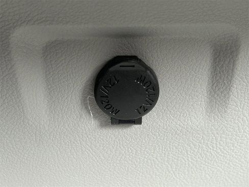 Used 2018 Toyota Sienna XLE w/ XLE Navigation Package image 30