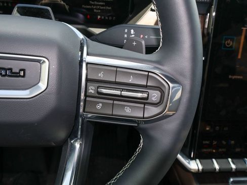 New 2026 GMC Acadia Denali Ultimate w/ LPO, Floor Liner Package FWD image 27