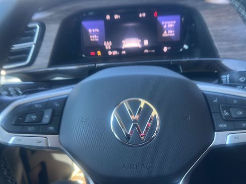 Used 2025 Volkswagen Atlas SEL AWD/4WD image 21