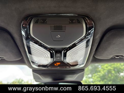 Used 2026 BMW X7 M60i AWD/4WD image 32