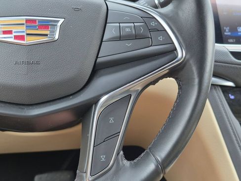 Used 2019 Cadillac XT5 Luxury FWD image 15