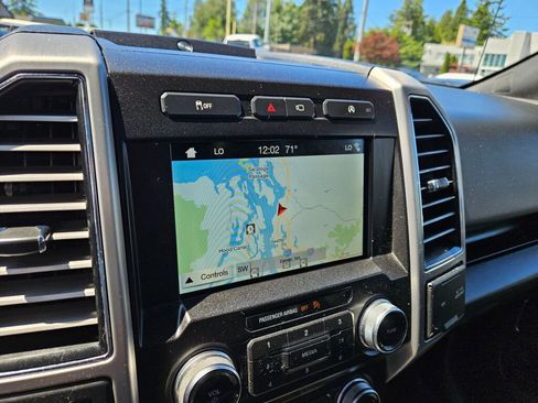 Used 2019 Ford F150 Platinum w/ Equipment Group 701A Luxury AWD/4WD image 23
