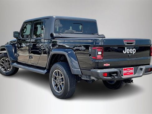 Used 2020 Jeep Gladiator Overland image 4