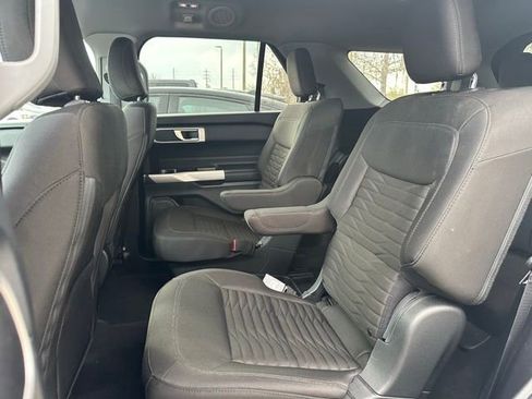 Certified 2021 Ford Explorer XLT image 13