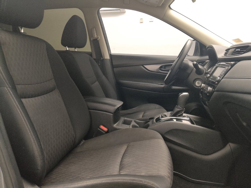Used 2019 Nissan Rogue S FWD image 21