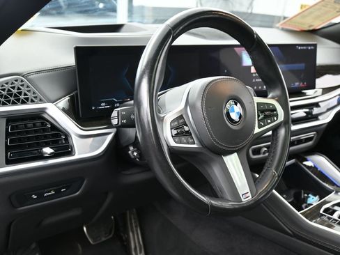 Used 2025 BMW X6 xDrive40i image 16