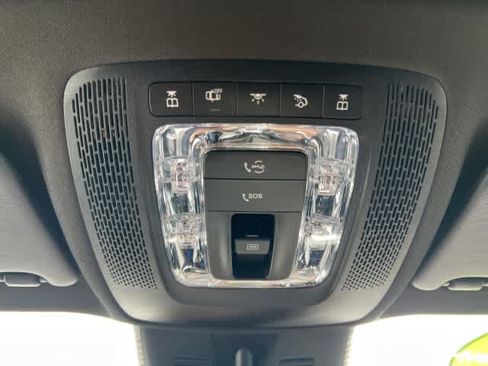Used 2026 Mercedes-Benz GLB 250 4MATIC image 31