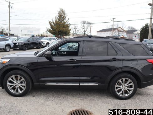 Used 2020 Ford Explorer XLT w/ Equipment Group 202A image 8