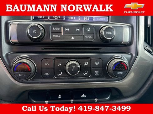 Used 2018 Chevrolet Silverado 1500 LT w/ All Star Edition AWD/4WD image 26