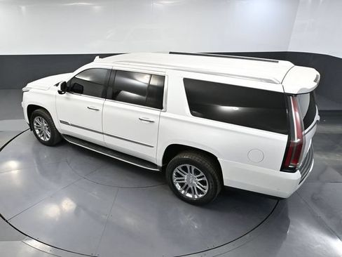 Used 2017 Cadillac Escalade ESV 4WD image 59