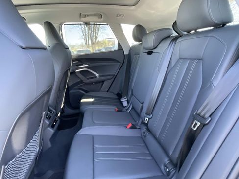 New 2025 Audi Q5 Premium Plus image 12