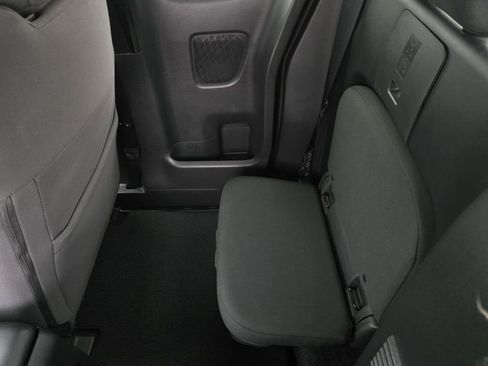 Used 2023 Nissan Frontier S w/ Technology Package image 12