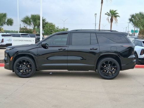 Used 2024 Chevrolet Traverse RS w/ LPO, Floor Liner Package FWD image 3