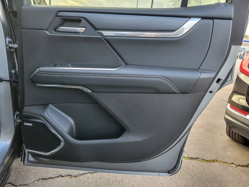 Used 2025 GMC Acadia Elevation image 20