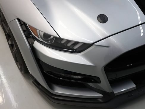 Used 2020 Ford Mustang Shelby GT500 w/ Carbon Fiber Track Pack RWD image 61