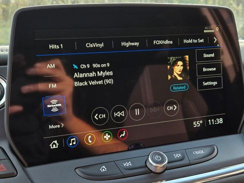 New 2025 Chevrolet Blazer LT image 15