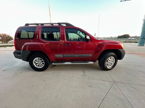 Used 2015 Nissan Xterra S w/ Value Package image 6