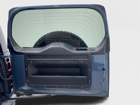 Used 2020 Land Rover Defender 110 SE image 81