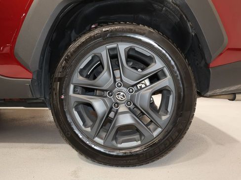 Used 2024 Toyota RAV4 Adventure image 34