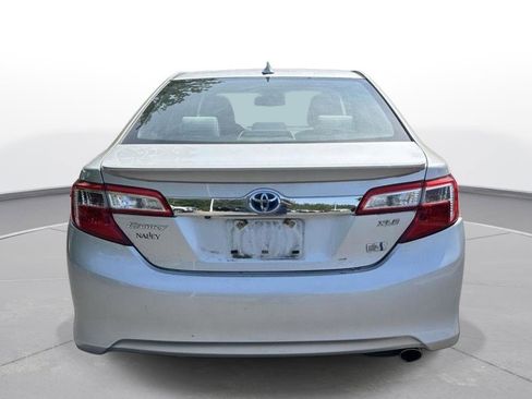 Used 2013 Toyota Camry XLE w/ Leather Pkg FWD image 7