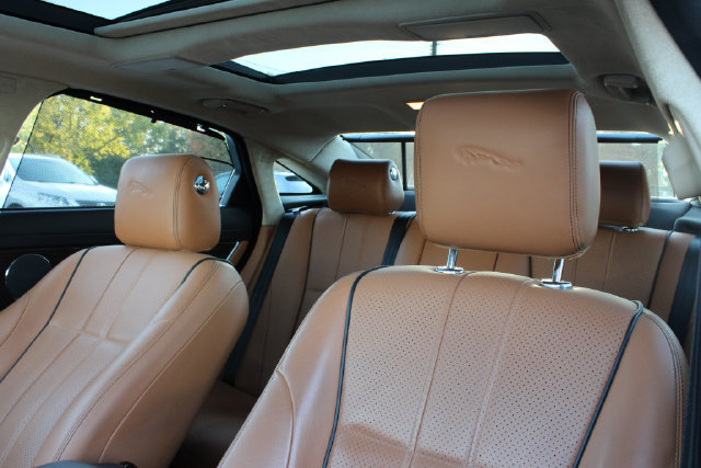 Used 2012 Jaguar XJ L RWD image 15