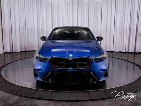Used 2025 BMW M5 w/ Executive Package AWD/4WD image 3