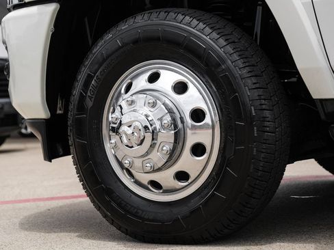 Used 2023 RAM 3500 Limited AWD/4WD image 65