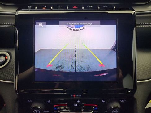 New 2025 Jeep Grand Cherokee Altitude image 24