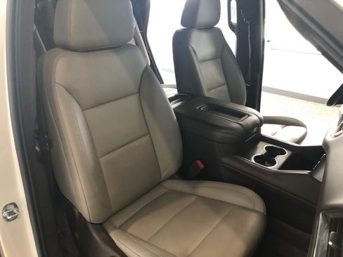 Used 2022 Chevrolet Tahoe LT AWD/4WD image 13