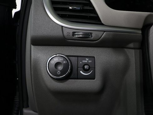 Used 2013 Chevrolet Traverse LS image 18