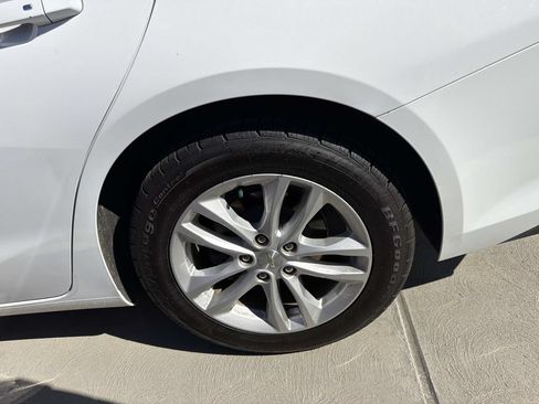 Used 2018 Chevrolet Malibu LT FWD image 21