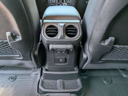 Used 2024 Jeep Wrangler Unlimited Sahara w/ Technology Group AWD/4WD image 13