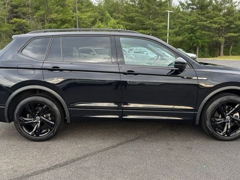Used 2023 Volkswagen Tiguan SE R-Line AWD/4WD image 5