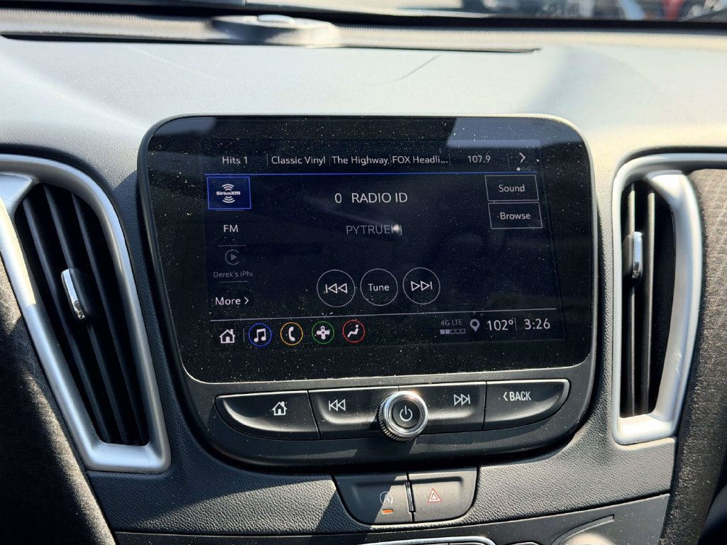 Used 2025 Chevrolet Malibu LT FWD image 17