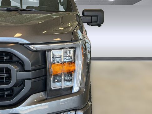 Certified 2021 Ford F150 XLT w/ Equipment Group 302A High image 11