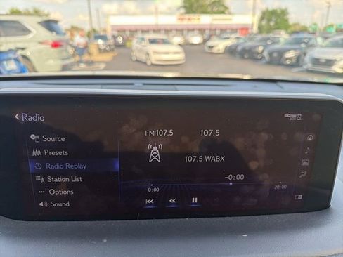 Used 2020 Lexus RX 350L Premium w/ Premium Package AWD/4WD image 20