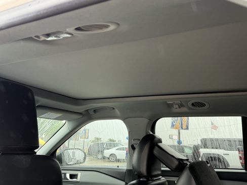 Certified 2024 Ford Explorer XLT w/ Equipment Group 202A image 14