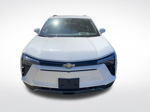 Used 2024 Chevrolet Blazer EV LT AWD/4WD image 2