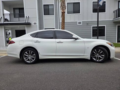 Used 2015 INFINITI Q70 3.7 RWD image 4