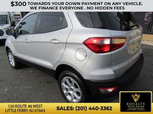 Used 2018 Ford EcoSport SE w/ SE Convenience Package image 8