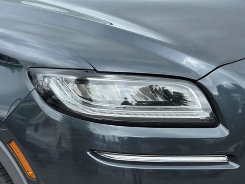 Used 2021 Lincoln Nautilus Reserve AWD/4WD image 29